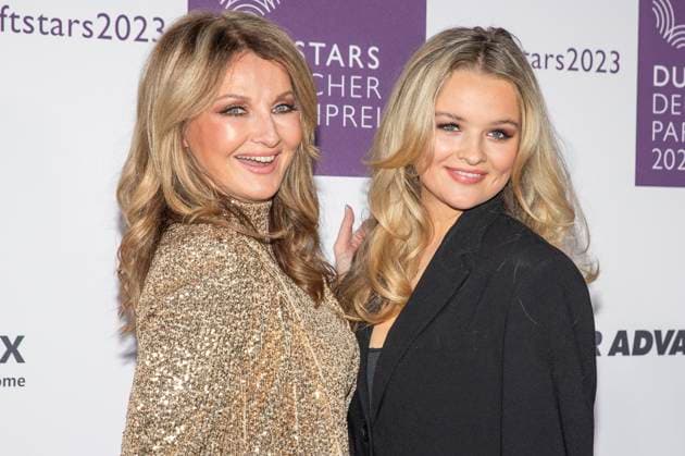 Presenter Frauke Ludowig with daughter and co-host Nele Ludowig DUFTSTARS 2023 German Perfume Award Presentation of the German Perfume Award DUFTSTARS by the Fragrance Foundation on 16 11 2023, Rheinterrassen, Duesseldorf