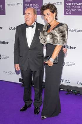 Drugstore manager Erwin Mueller with his wife Anita DUFTSTARS 2023 German Perfume Award Presentation of the German perfume award DUFTSTARS by the Fragrance Foundation on 16 11 2023, Rheinterrassen, Duesseldorf