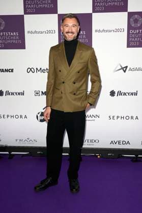 Jochen Schropp at the presentation of the German Perfume Award Duftstars 2023 at the Rheinterrasse Düsseldorf Düsseldorf, 16 11 2023 Foto:xT.xSchröerx xFuturexImagex duftstars_3125