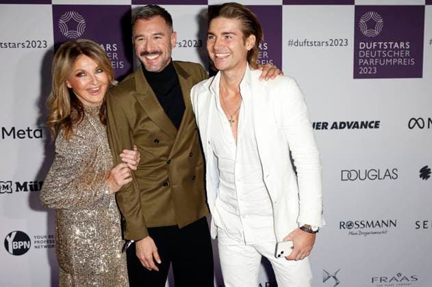Frauke Ludowig, Jochen Schropp and Jeremy Fragrance at the presentation of the German Perfume Award Duftstars 2023 at the Rheinterrasse Düsseldorf Düsseldorf, 16 11 2023 Foto:xT.xSchröerx xFuturexImagex duftstars_3127