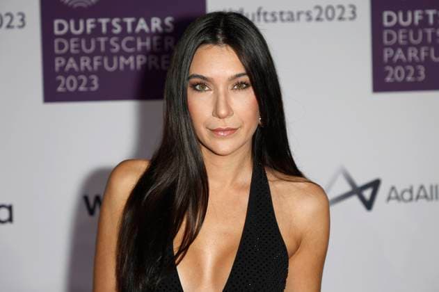 Neda Peemüller at the presentation of the German Perfume Award Duftstars 2023 at the Rheinterrasse Düsseldorf Düsseldorf, 16 11 2023 Foto:xT.xSchröerx xFuturexImagex duftstars_3176