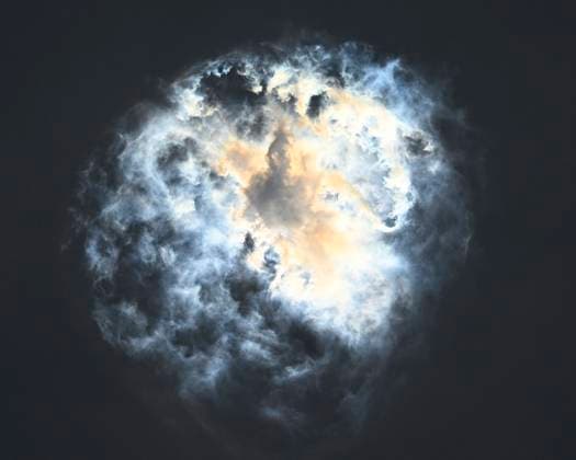Bilder des Jahres 2023, News 11 November News Themen der Woche KW46 News Bilder des Tages The booster stage of the SpaceX Super Heavy explodes after separating from the Starship spacecraft after launching soon after 7:00 AM on its second test flight from Orbital Launch Pad 1 at the company s Starbase Facility in Boca Chica, Tx. on Saturday November 17, 2023. SpaceX plans to use the Starship to ferry crews to and from the moon on NASA s Artemis program. .  STP20231118003 JOExMARINO