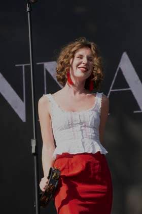 November 18, 2023, Mexico City, Ciudad de Mexico, Mexico: November 17,2023, Mexico City, Mexico: Singer Hannah Storm performs on stage during day one of the Corona Capital 2023 Music Festival at Autodromo Hermanos Rodriguez. on November 17, 2023 in Mexico City, Mexico. Mexico City Mexico - ZUMAe321 20231118_zea_e321_034 Copyright: xEssenexHernandez xEyepixxGroupx