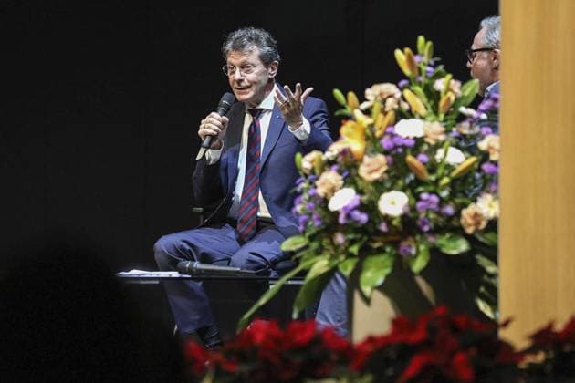 <p>Prof. Dr. Alfred Wendel und Journalist Prof. Dr. Holger Noltze im Gespräch am Sonntag, 19. November 2023, im Theater in Duisburg Verleihung des Duisburger Musikpreises an Alfred Wendel, Ex-Intendant der Philharmoniker. Deutschland NRW Duisburg Copyright: MichaelxDahlke
