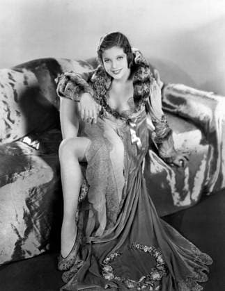 Archivbilder der Woche KW46 Loretta Young with Cigarette, Portrait, 1930  Copyright: xABxArchivex jtv002635