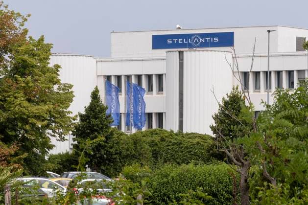 Stellantis, Opel Werk in Wien Aspern, Österreich *** Stellantis, Opel Work in Vienna Aspern, Austria 1065531655