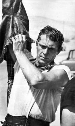Film The Great Escape Actor Steve McQueen at the set Bavaria Germany  Copyright: xLeoxFuchsxArchivesx 3020 Steve McQueen Leather Jacket Portrait The Great Escape