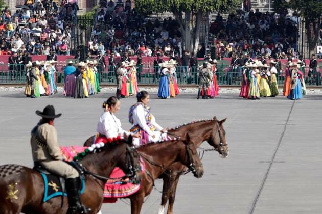Andres Manuel Lopez Obrador, president of Mexico commemorates the 113th anniversary of the Mexican Revolution November 20, 2023, Mexico City, Mexico: Military personnel participate in costumes in the representations of scenes from the Mexican Revolution in the Zocalo square in Mexico City. on November 20, 2023 in Mexico City, Mexico (Photo by Luis Barron Eyepix Group). Copyright: xLuisxBarronx xEyepixxGroupx LB_20231120_REVMEX22