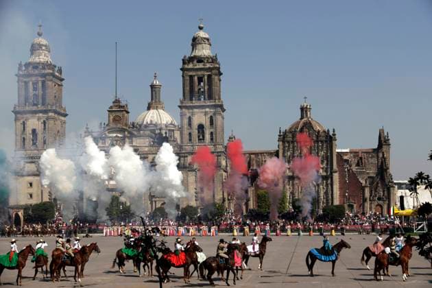 Andres Manuel Lopez Obrador, president of Mexico commemorates the 113th anniversary of the Mexican Revolution November 20, 2023, Mexico City, Mexico: Military personnel participate in costumes in the representations of scenes from the Mexican Revolution in the Zocalo square in Mexico City. on November 20, 2023 in Mexico City, Mexico (Photo by Luis Barron Eyepix Group). Copyright: xLuisxBarronx xEyepixxGroupx LB_20231120_REVMEX4