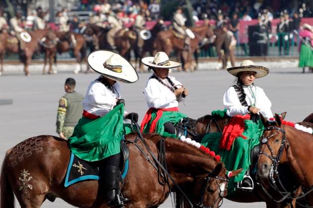 Andres Manuel Lopez Obrador, president of Mexico commemorates the 113th anniversary of the Mexican Revolution November 20, 2023, Mexico City, Mexico: Military personnel participate in costumes in the representations of scenes from the Mexican Revolution in the Zocalo square in Mexico City. on November 20, 2023 in Mexico City, Mexico (Photo by Luis Barron Eyepix Group). Copyright: xLuisxBarronx xEyepixxGroupx LB_20231120_REVMEX0