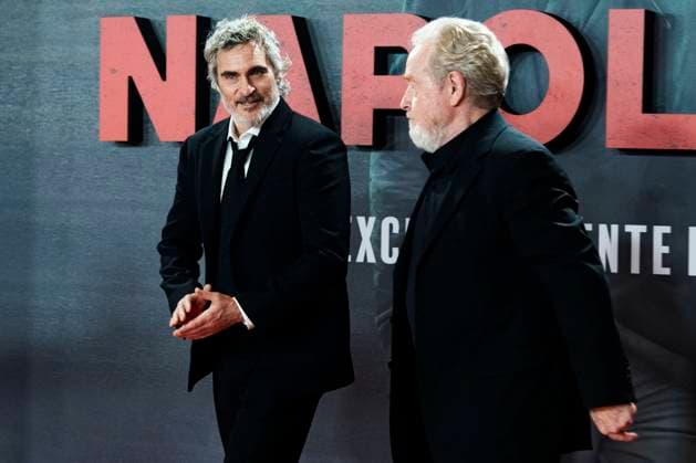 Bilder des Jahres 2023, Entertainment 11 November Joaquin Phoenix und Ridley Scott bei der Premiere des Kinofilms Napoleon im Museo del Prado. Madrid, 20.11.2023 *** Joaquin Phoenix and Ridley Scott at the premiere of the movie Napoleon at the Museo del Prado Madrid, 20 11 2023 Foto:xDyDxFotografosx xFuturexImagex napoleon_3206