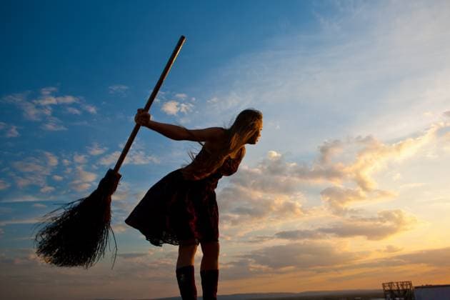 pretty witch with broom pretty witch with hat and broom at sunset ,model released, Symbolfoto Copyright: xZoonar.com IgorxBorodinx 3199964 ,model released, Symbolfoto ,property released