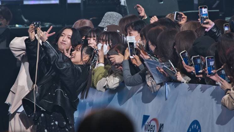 J-pop duo by Vocaloid producer Ayase(L) and singer-songwriter Ikura (L2, Lilas Ikuta), YOASOBI attend a blue carpet event during the MTV VMAJ(Video Music Awards Japan) 2023 Pre-Show in Yokohama, Kanagawa-Prefecture, Japan on Wednesday, November 22, 2023.  TKP2023112223 KEIZOxMORI