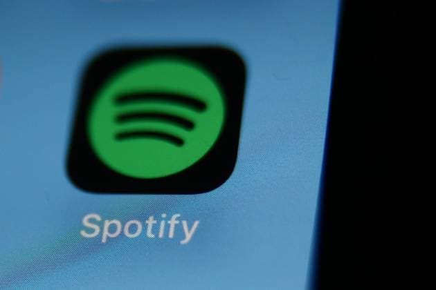Apps And IPhone 15 Pro Photo Illustrations Spotify icon displayed on a phone screen is seen in this illustration photo taken in Krakow, Poland on November 22, 2023. Krakow Poland  Copyright: xJakubxPorzyckix originalFilename: porzycki-appsandi231122_npdRg.jpg