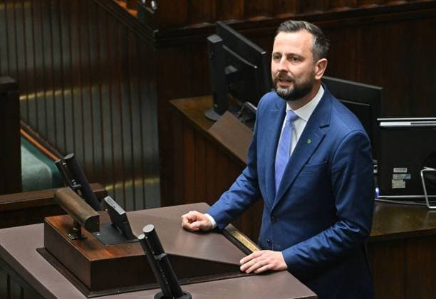 RECORD DATE NOT STATED 22.11.2023 WARSZAWA SEJM RP POSIEDZENIE SEJMU X KADENCJI PIERWSZE CZYTANIE OBYWATELSKIEGO PROJEKTU USTAWY O FININSOWANIU IN VITRO N Z WLADYSLAW KOSINIAK KAMYSZ FOT DAMIAN BURZYKOWSKI NEWSPIX.PL 22 11 2023 WARSAW. SEJM OF THE REPUBLIC OF POLAND MEETING OF THE SEJM OF THE 10th TERM FIRST READING OF THE CITIZENS DRAFT ACT ON IN VITRO FINANCING --- Newspix.pl  DB221123_040