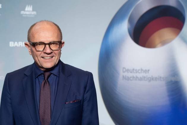 Stefan SCHULZE HAUSMANN, Chairman of the Board of the German Sustainability Award Foundation Red carpet, red carpet show, arrival, German Sustainability Award ceremony in Duesseldorf on 23 11 2023