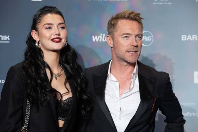 Ronan KEATING, singer, musician, with his daughter Missy, Red Carpet, Red Carpet Show, Arrival, German Sustainability Award Ceremony in Duesseldorf on 23 11 2023