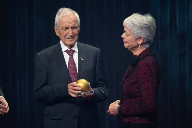 Prof. Klaus TOEPFER receives the German Sustainability Award for his lifes work, presented by Cornelia QUENNETT THIELEN, German Sustainability Award ceremony in Duesseldorf on 23 11 2023