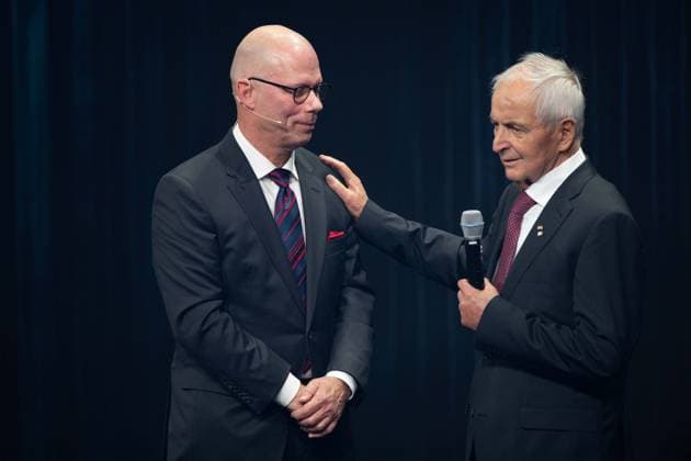 Prof. Klaus TOEPFER receives the German Sustainability Award for his lifes work, on the left laudator Prof. Guenther BACHMANN, German Sustainability Award ceremony in Duesseldorf on 23 11 2023