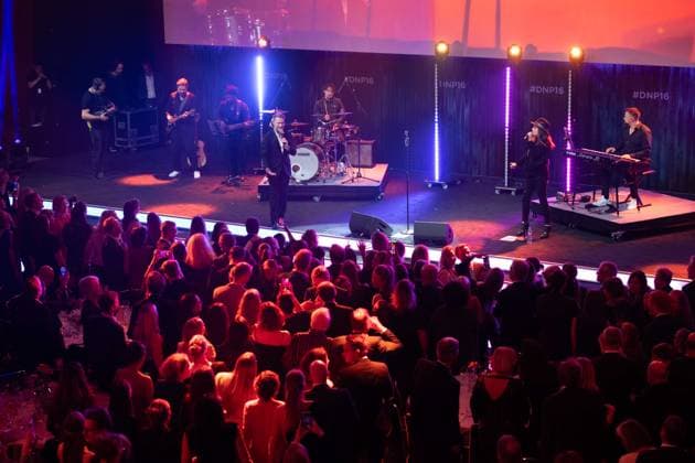 Ronan KEATING, singer, musician, receives the German Sustainability Award, singing, song, concert, German Sustainability Award ceremony in Duesseldorf on 23 11 2023