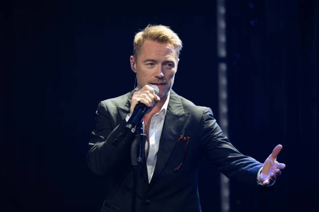 Ronan KEATING, singer, musician, receives the German Sustainability Award, singing, song, concert, German Sustainability Award ceremony in Duesseldorf on 23 11 2023