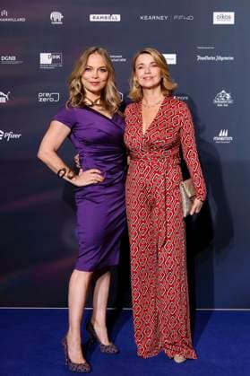 Boxer Regina Halmich and actress Tina Ruland at the 16th German Sustainability Award 2023 at the Maritim Hotel Düsseldorf For the 16th time, pioneers of sustainability will be honored together with the German government and other partners at the Martim Hotel in Düsseldorf Th Copyright: xChristophxHardtx