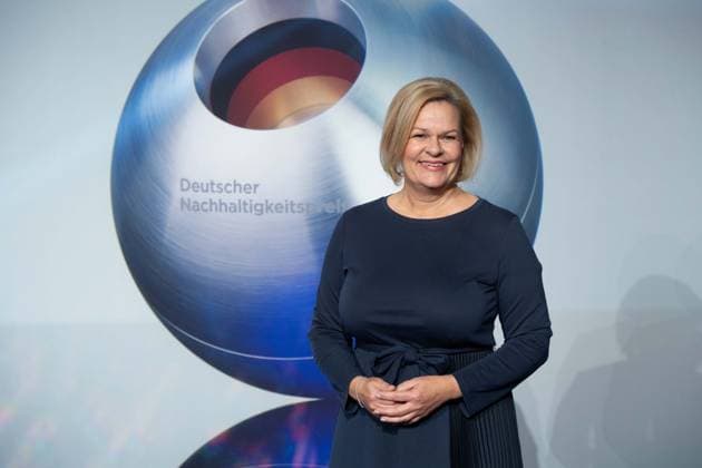 Nancy FAESER, Federal Minister of the Interior, Red Carpet, Red Carpet Show, Arrival, German Sustainability Award Ceremony in Duesseldorf on 24 11 2023