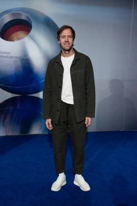 Sebastian VETTEL, former Formula 1 racing driver, red carpet, red carpet show, arrival, German Sustainability Award ceremony in Duesseldorf on 24 11 2023
