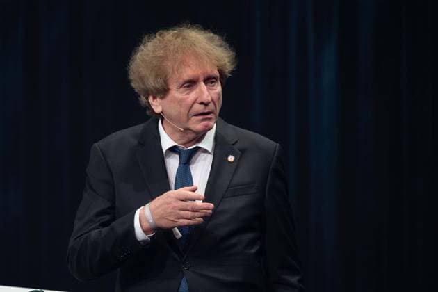Prof. Michael Braungart holds the laudatory speech for Sebastian Vettel, German Sustainability Award ceremony in Duesseldorf on 24 11 2023