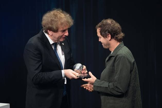 Prof. Michael BRAUNGART presents the German Sustainability Award to Sebastian VETTEL, German Sustainability Award ceremony in Duesseldorf on 24 11 2023