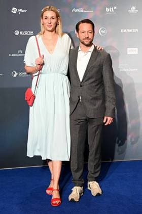 German Sustainability Award 2023 on 24 11 2023 at the Maritim Hotel in Düsseldorf Andrea Gerhard actress , and David Wehle xJFx