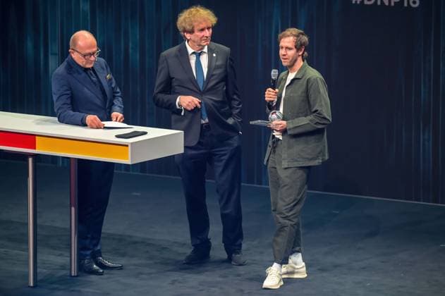 German Sustainability Award 2023 on 24 11 2023 at the Maritim Hotel in Düsseldorf Sebastian Vettel Formula 1 World Champion , right receives the German Sustainability Award in the Sports category The award was presented by Michael Braungart Professor of Eco Design , center left Stefan Schulze Hausmann Chairman of the Board German Sustainability Awar xJFx