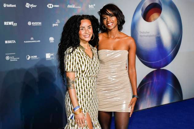 Domitila Barros and Hilda Liswani at the presentation of the 16 German Sustainability Award 2023 at the Maritim Hotel Düsseldorf, 24 11 2023 Foto:xR.xSchmiegeltx xFuturexImagex nachhaltigkeitspreis_3155