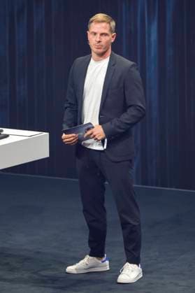 Sebastian Steudtner at the presentation of the 16 German Sustainability Award 2023 at the Maritim Hotel Düsseldorf, 24 11 2023 Foto:xR.xSchmiegeltx xFuturexImagex nachhaltigkeitspreis_3224
