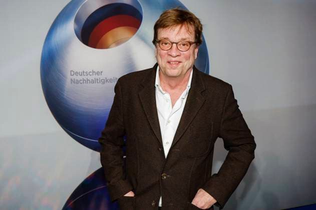 Bela Rethy at the presentation of the 16 German Sustainability Award 2023 at the Maritim Hotel Düsseldorf, 24 11 2023 Foto:xR.xSchmiegeltx xFuturexImagex nachhaltigkeitspreis_3309