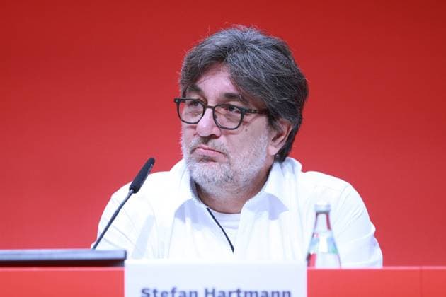 Augsburg, Bayern, Deutschland, 18.11.2023: Parteitag der Linkspartei in der Messe Augsburg: Stefan Hartmann *** Augsburg, Bavaria, Germany, 18 11 2023 Party conference of the Left Party at the Augsburg Trade Fair Center Stefan Hartmann Copyright: xdtsxNachrichtenagenturx dts_26789