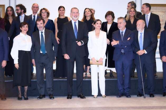 27-11-2023 Madrid Queen Letizia and King Felipe attend the Francisco Cerecedo journalism prize at the Western palace hotel in Madrid. Director and presenter of the program Mas de uno on Onda Cero, Carlos Alsina, awarded by the Association of European Journalists. No Spain Â  Copyright: xPPEx