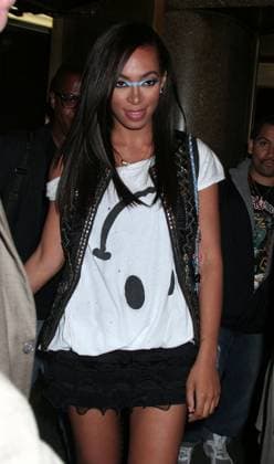 Solange Knowles is seen leaving after a taping of the Late Show with Jimmy Fallon at NBC Studio 30189, NEW YORK, NEW YORK - Thursday April 16, 2009. The sister of popular singer Beyonce Knowles, Solange Knowles, is seen leaving after a taping of the Late Show with Jimmy Fallon at NBC Studio. Photograph: Darla Khazei, PacificCoastNews.comUK OFFICE:+44 131 557 7760 7761 US OFFICE:1 310 261 9676, Credit:Darla Khazei Avalon USA  Copyright: xDarlaxKhazeix xAvalonx 0524134536