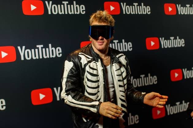 YouTube Music Artist Dinner Award 2023 Ski Aggu August Jean Diederich at the YouTube Music Artist Dinner Award 2023 at Grill Royal on 28 11 2023 in Berlin Copyright: xEventpressxKochanx