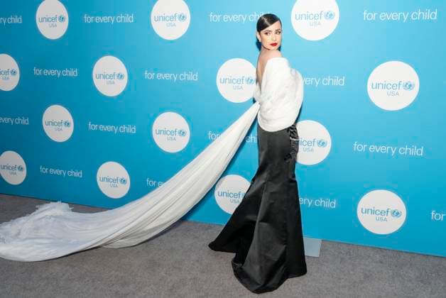 Bilder des Jahres 2023, Entertainment 11 November Entertainment Themen der Woche KW48 Entertainment Bilder des Tages November 28, 2023, New York, New York, United States: Sofia Carson wearing dress by Giambattista Valli attends UNICEF Gala 2023 at Cipriani Wall Street in New York on November 28, 2023 New York United States - ZUMAr339 20231128_znp_r339_054 Copyright: xLevxRadinx