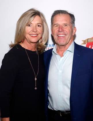 BEVERLY HILLS, CA 0 NOVEMBER 28: Helen Ruberry, Brian Ruberry at Gift Of A Lifetime Red Carpet Event at The Melbourne in Beverly Hills, California on November 28, 2023. Copyright: xFayexSadoux
