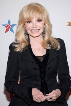 BEVERLY HILLS, CA 0 NOVEMBER 28: Loni Anderson at Gift Of A Lifetime Red Carpet Event at The Melbourne in Beverly Hills, California on November 28, 2023. Copyright: xFayexSadoux