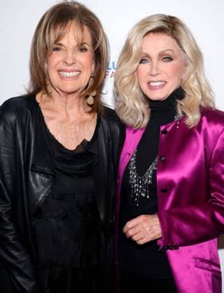 BEVERLY HILLS, CA 0 NOVEMBER 28: Linda Gray, Donna Mills at Gift Of A Lifetime Red Carpet Event at The Melbourne in Beverly Hills, California on November 28, 2023. Copyright: xFayexSadoux