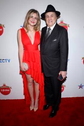 BEVERLY HILLS, CA 0 NOVEMBER 28: Taylor Ann Thompson, Larry Thompson at Gift Of A Lifetime Red Carpet Event at The Melbourne in Beverly Hills, California on November 28, 2023. Copyright: xFayexSadoux