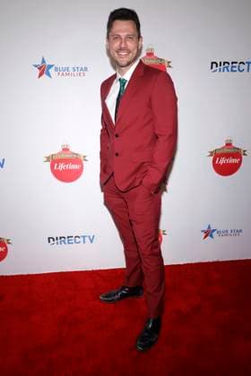 BEVERLY HILLS, CA 0 NOVEMBER 28: Jake Helgren at Gift Of A Lifetime Red Carpet Event at The Melbourne in Beverly Hills, California on November 28, 2023. Copyright: xFayexSadoux