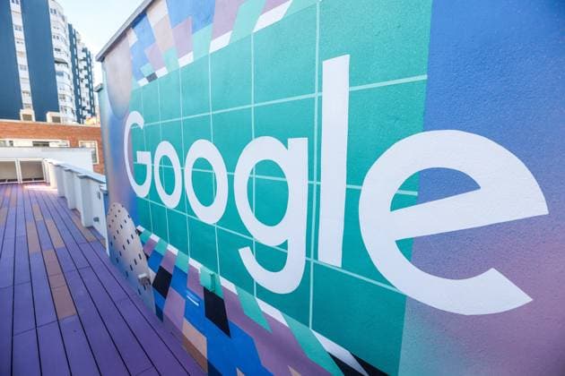 November 29, 2023: November 29, 2023 (malaga ) Google has opened in Malaga its Security Engineering Center (GSEC), a space from which it is intended to contribute to a safer Europe in the field of cybersecurity with the joint work of the company with experts, academics, companies and governments of the continent. Some 70 workers, almost 90% of VirusTotal, are going to work at the GSEC in Malaga, a center that is located in the old military government building in the city and which has been in disuse since the 1990s. Built in the 50s, it is a privileged enclave on the Paseo del Farola, next to the port and the historic center of the city. The property, of 2,500 square meters, is full of nods both to Malaga and its customs and to the work of - ZUMAc161 20231129_zap_c161_035 Copyright: xLorenzoxCarnerox