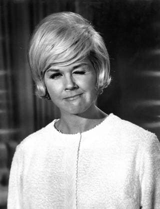 Film Send Me No Flowers Actress Doris Day goofy portraits at the set Los Angeles, CA USA  Copyright: xLeoxFuchsx R0303-Day-SMNF