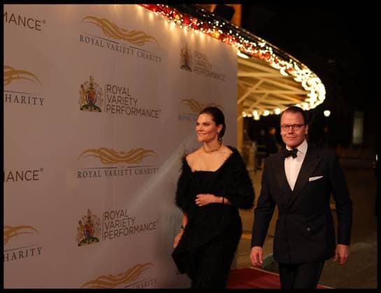 Image Licensed to Parsons Media. 30 11 2023. London, United Kingdom. The Royal Variety Performance. Royal Albert Hall. The Prince and Princess of Wales attend the Royal Variety Performance at the Royal Albert Hall, together with The Crown Princess of Sweden and Prince Daniel.  Copyright: xAndrewxParsonsx xParsonsxMediax PAR-8565-0044