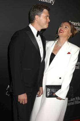 November 30, 2023, New York, New York, USA: COLIN JOST and SCARLETT JOHANSSON seen at the red carpet arrivals for 2023 American Museum of Natural HistoryÃ¢â‚¬â ¢s annual Ã¢â‚¬ËœThe Museum GalaÃ¢â‚¬â ¢ event. New York USA - ZUMAk03_ 20231130_zaf_k03_101 Copyright: xNancyxKaszermanx