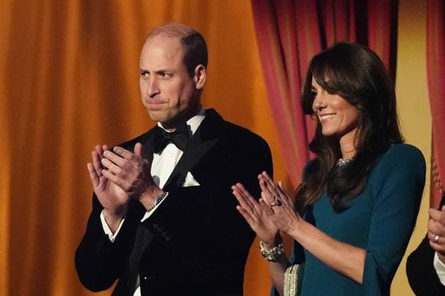 . 30 11 2023. London, United Kingdom. Prince William and Kate Middleton, the Prince and Princess of Wales, at the Royal Variety Performance in London.  xi-Imagesx xPoolx IIM-24850-0022